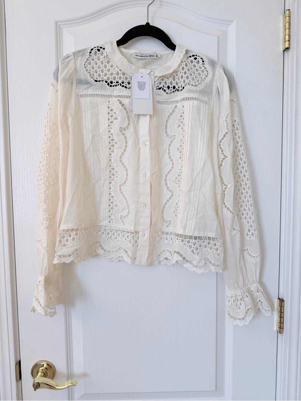 Abercrombie x Kemo Sabe White Eyelet Lace Blouse Top Size S NWT